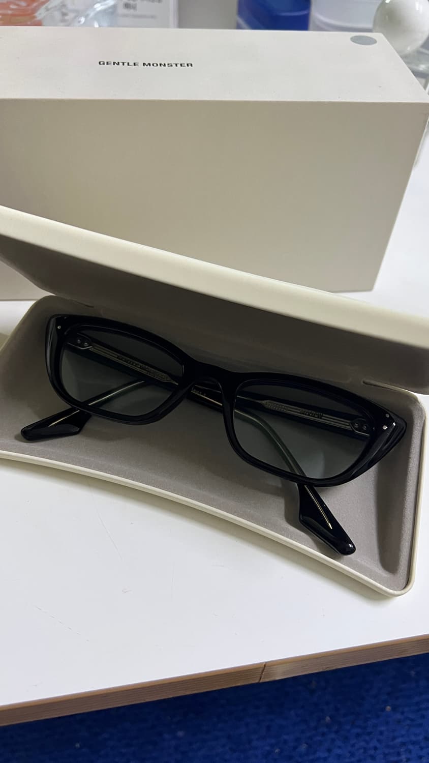 젠틀몬스터 캣츠아이 틴트 상품이미지3