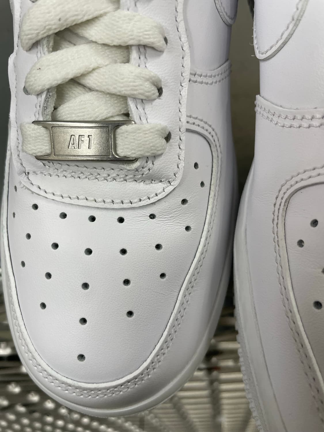나이키 에어포스1 트리플 화이트 235 (gr-4373) 상품이미지7