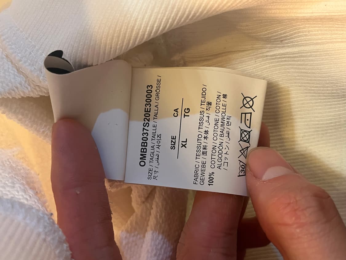 오프화이트 후드티 상품이미지5