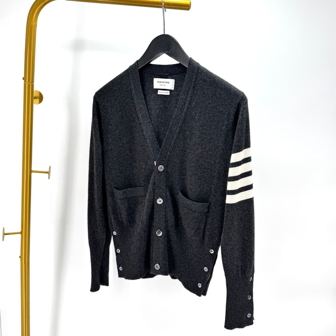 [1사이즈] 톰브라운 사선완장 캐시미어 가디건 (MKC001A) 상품이미지3