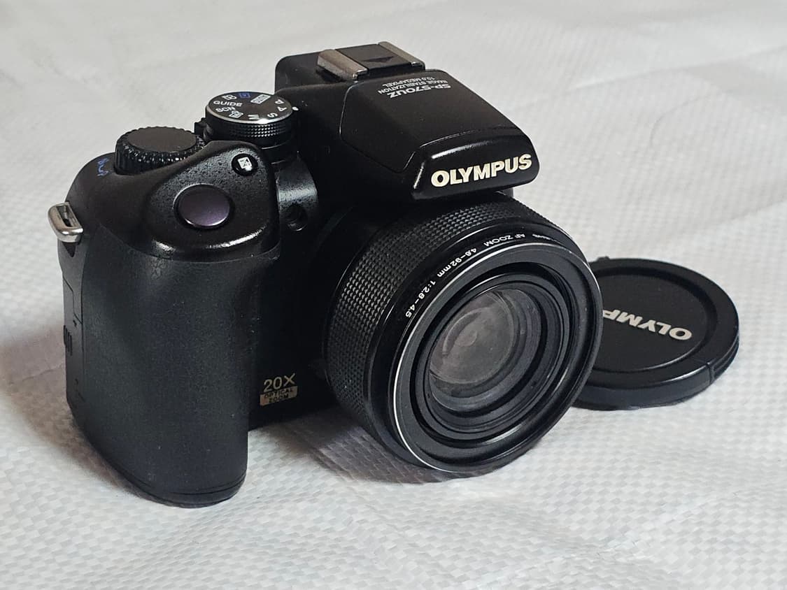 올림푸스 SP-570UZ 광학 20 줌 디카 상품이미지2