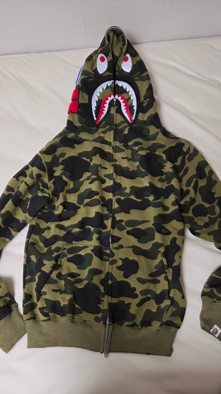 베이프 Bape 1st camo shark full zip hoodie 상품이미지4