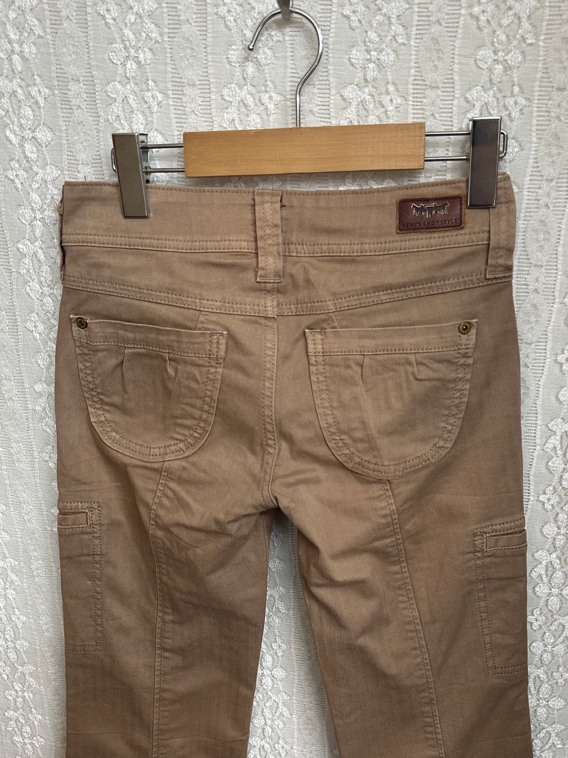 levi's lady style 부츠컷 바지 상품이미지5