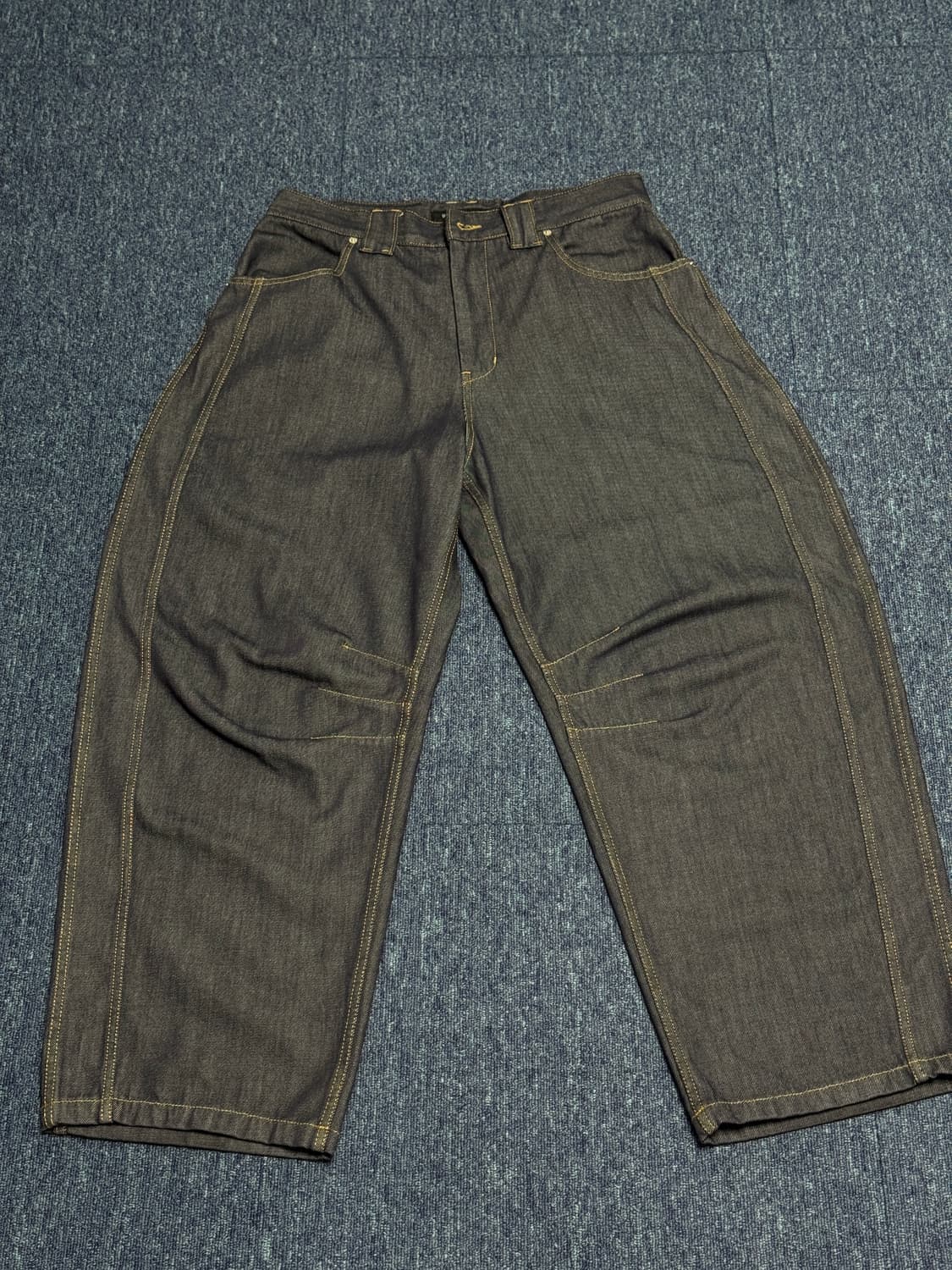 [새상품급, 3] 9999아카이브X허율 테크니컬 커브드 데님 팬츠 상품이미지1