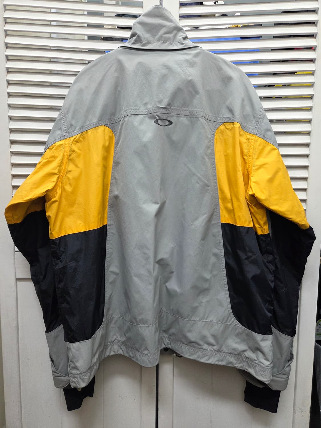 오클리 90s 아카이브 로드퓨얼3 집업 자켓 상품이미지9