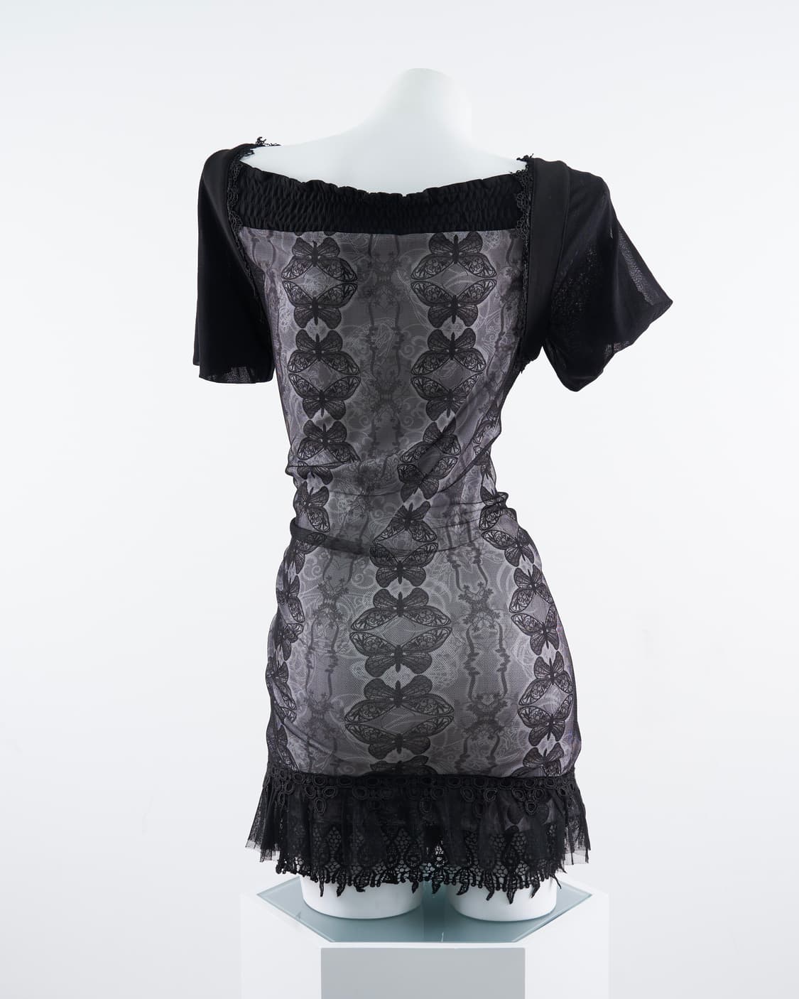 Ozz ONESTE 고딕 블랙 레이스 디테일 원피스 상품이미지2