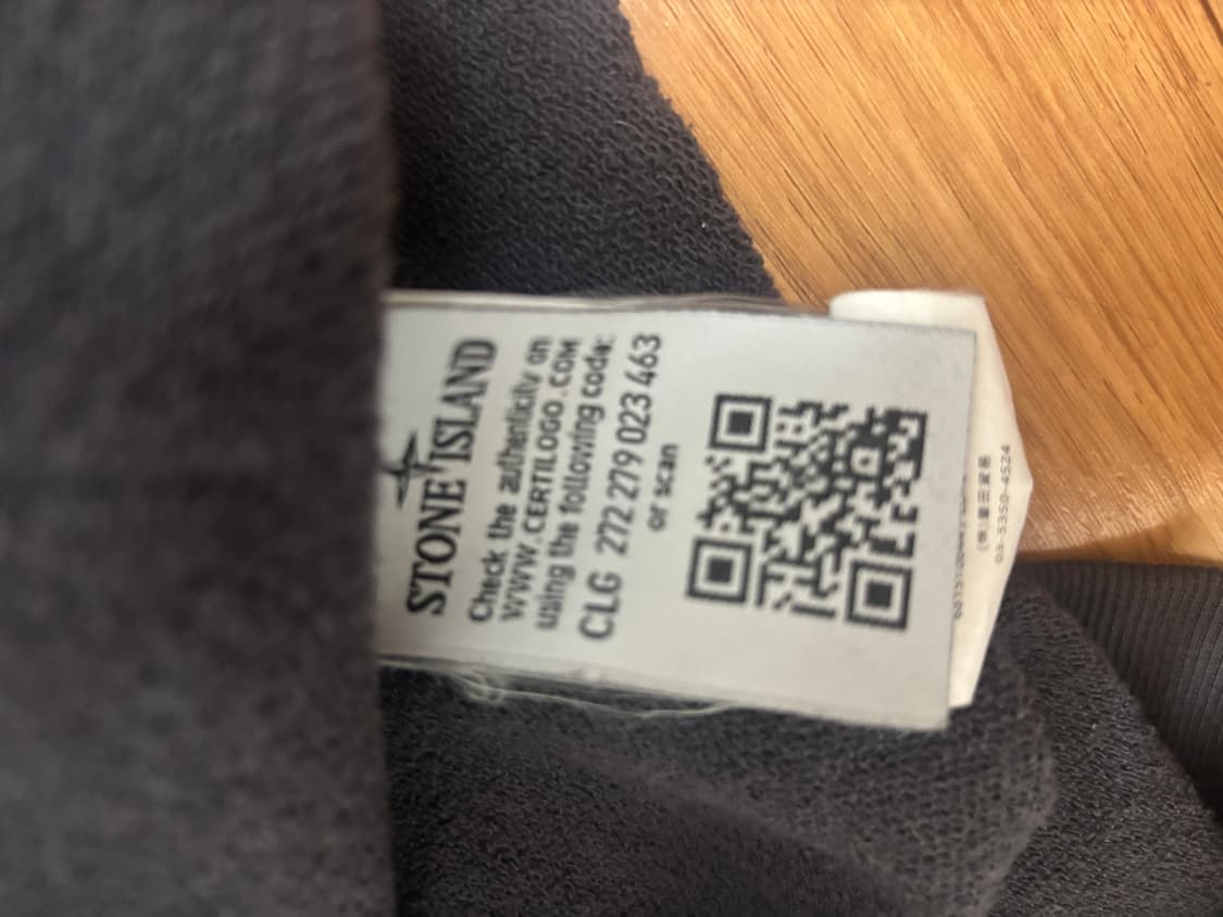스톤아일랜드 차콜 그레이 후드티 상품이미지2