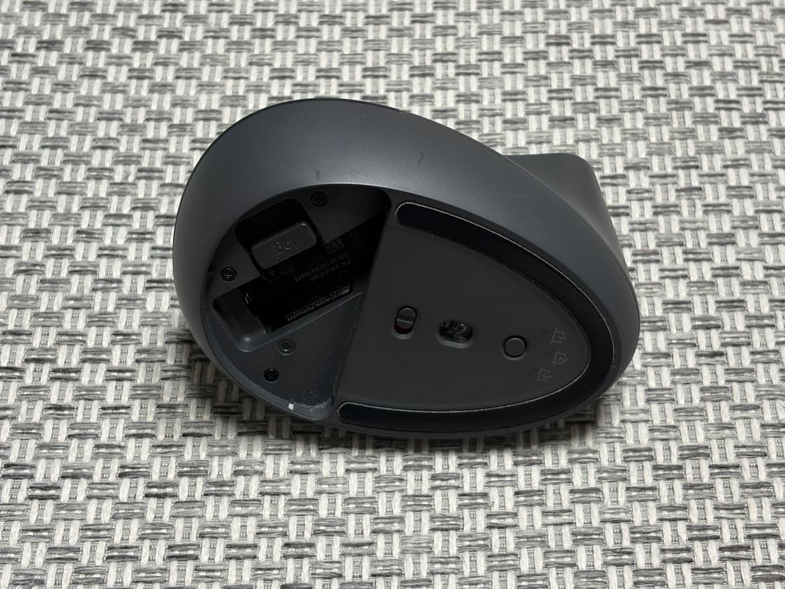 제닉스 STORMX VM4 버티컬 블루투스 마우스 풀박스 상품이미지2