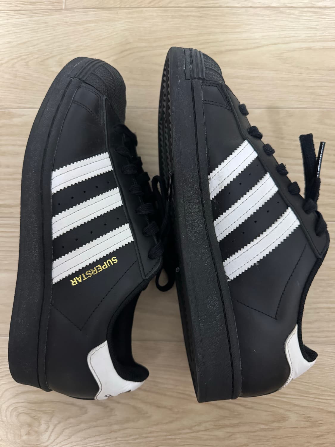 슈퍼스타 255사이즈 팝니다! 상품이미지5