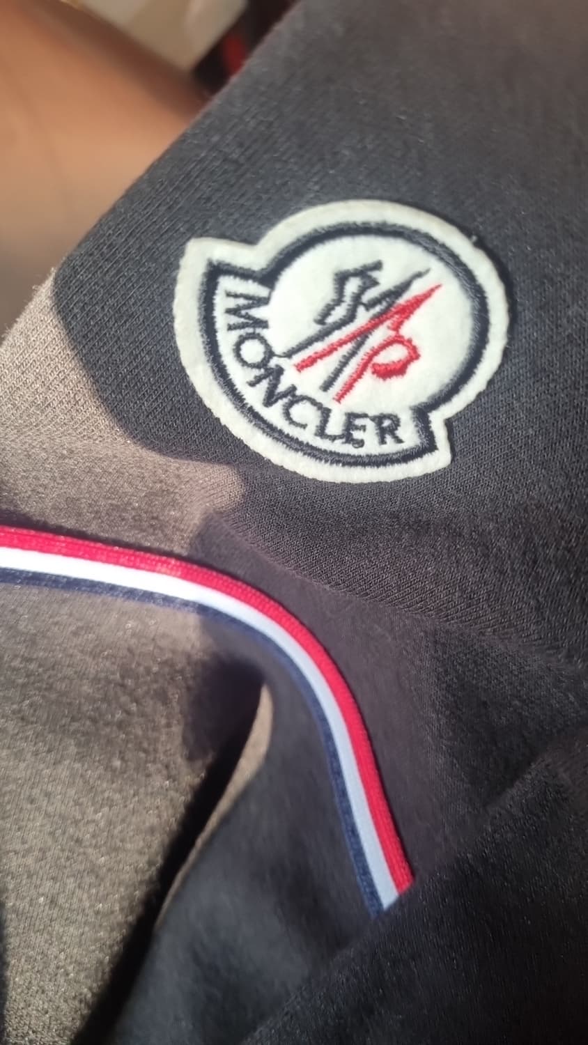 특가) 몽클레어 맨투맨.   L 상품이미지4