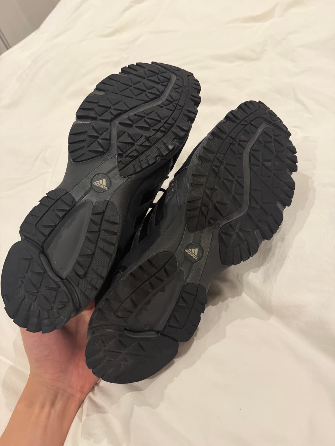 고샤루브친스키 아디다스 유니포마 트레일 러닝 290 상품이미지4