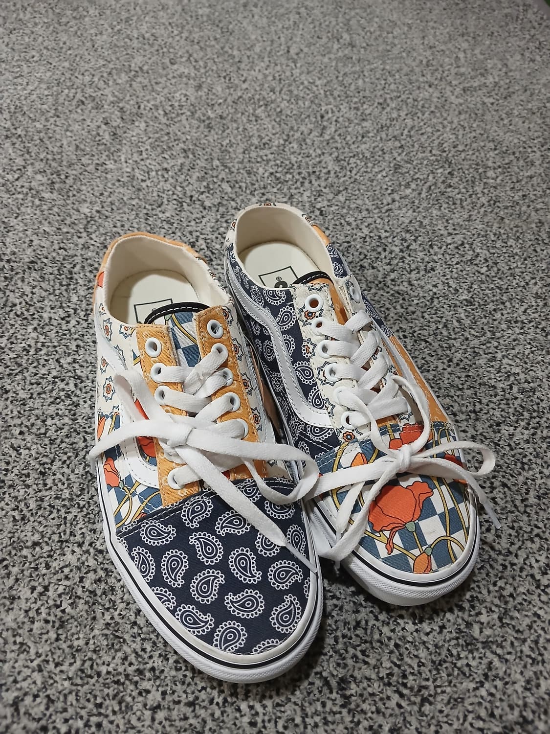반스(VANS) 멀티 패턴 스니커즈 상품이미지1