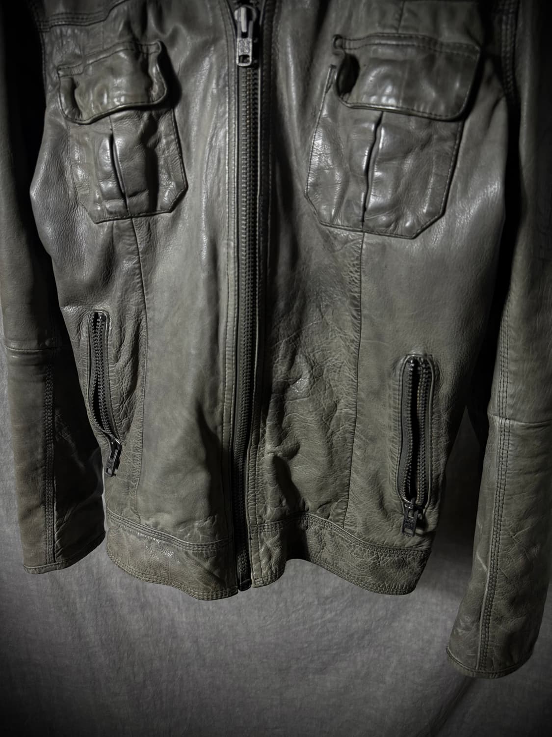 Superdry Vintage Cowhide Leather Jacket 상품이미지3