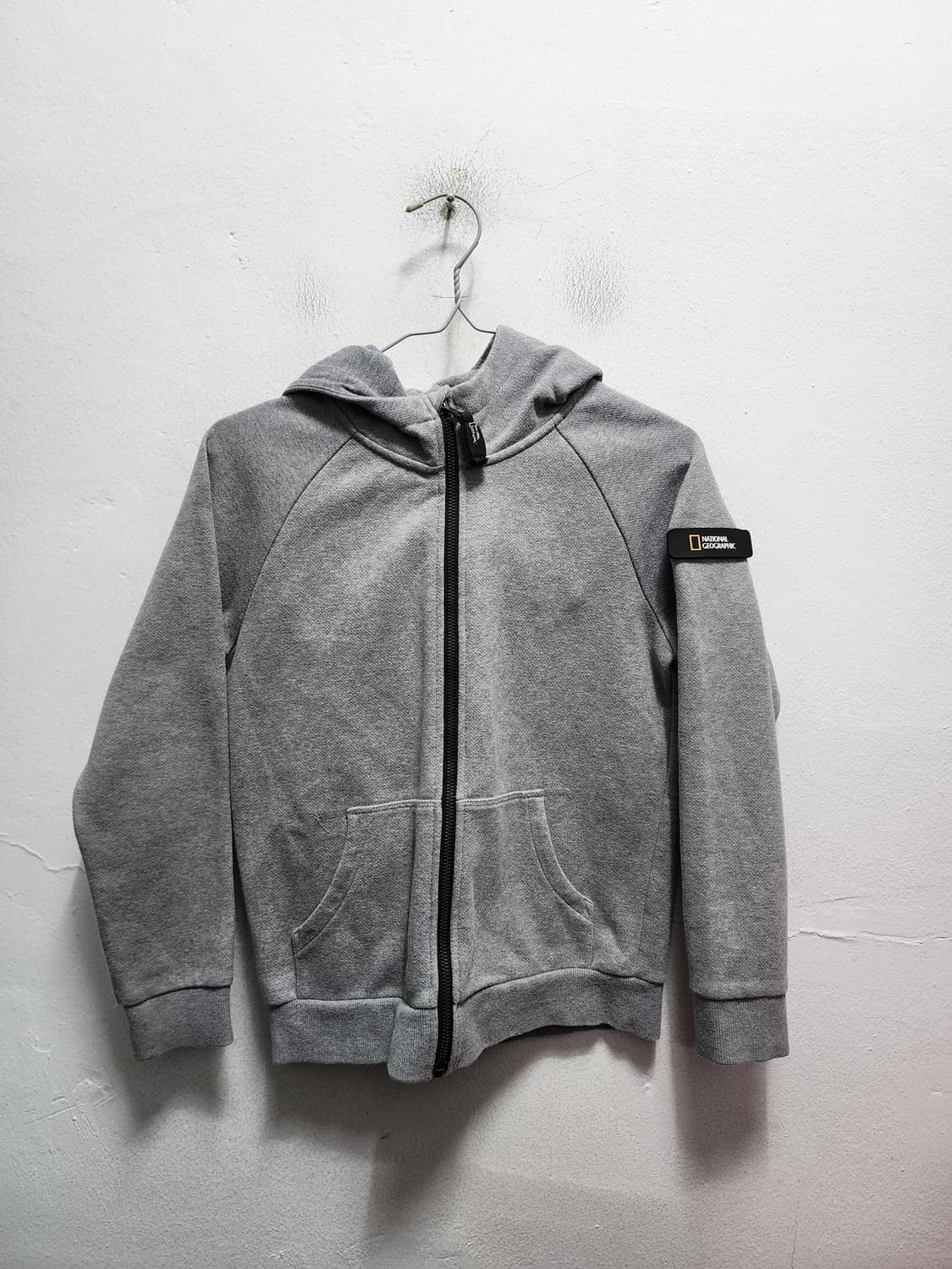 내셔널지오그래픽 회색 후드집업 140 상품이미지1