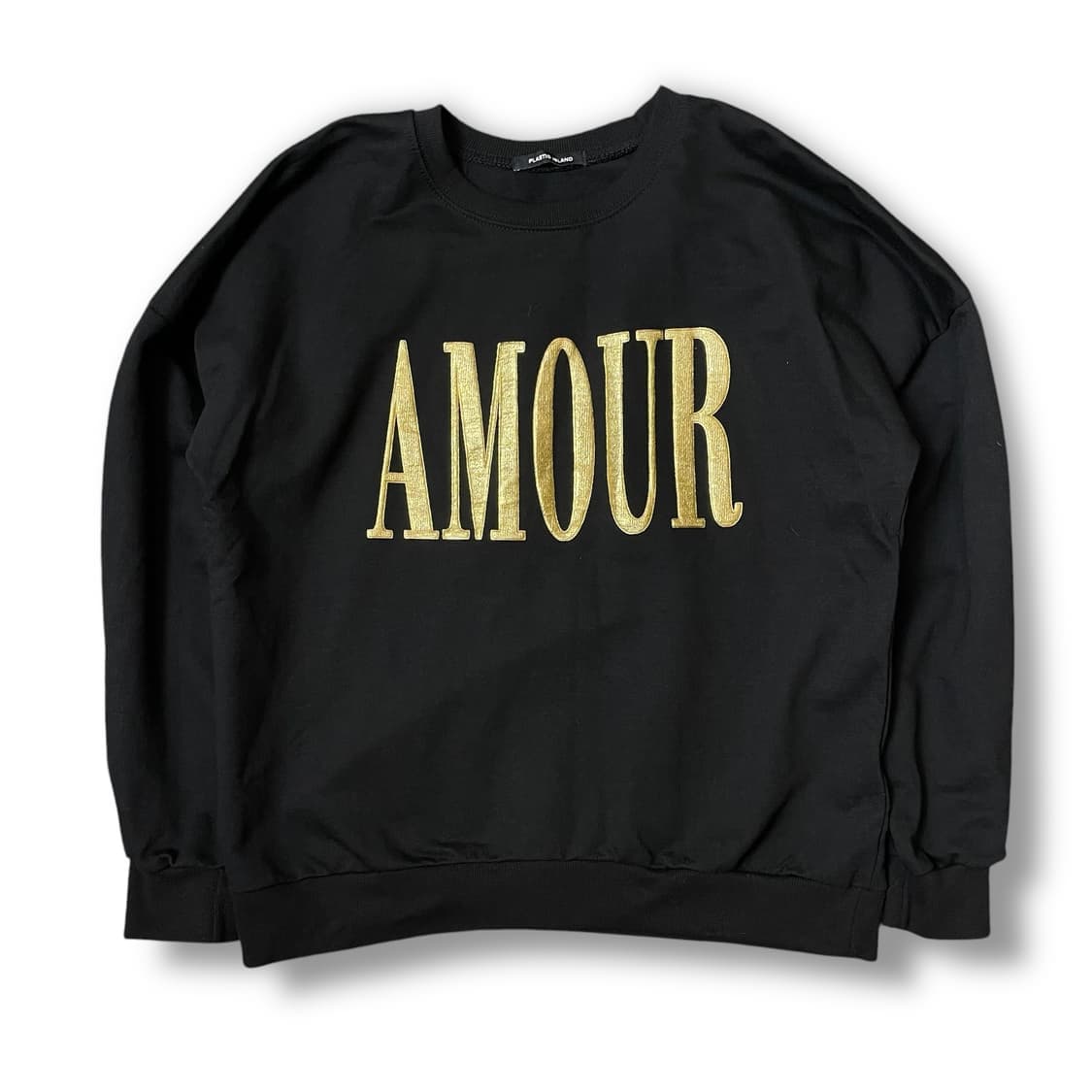 플라스틱 아일랜드 블랙 맨투맨 스웻셔츠 상품이미지1