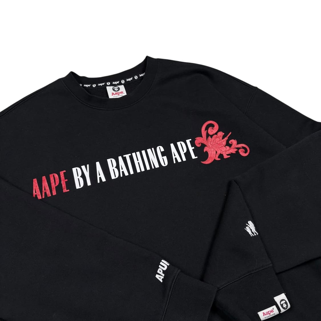 에이프 블랙컬러 빅로고 맨투맨 상품이미지4
