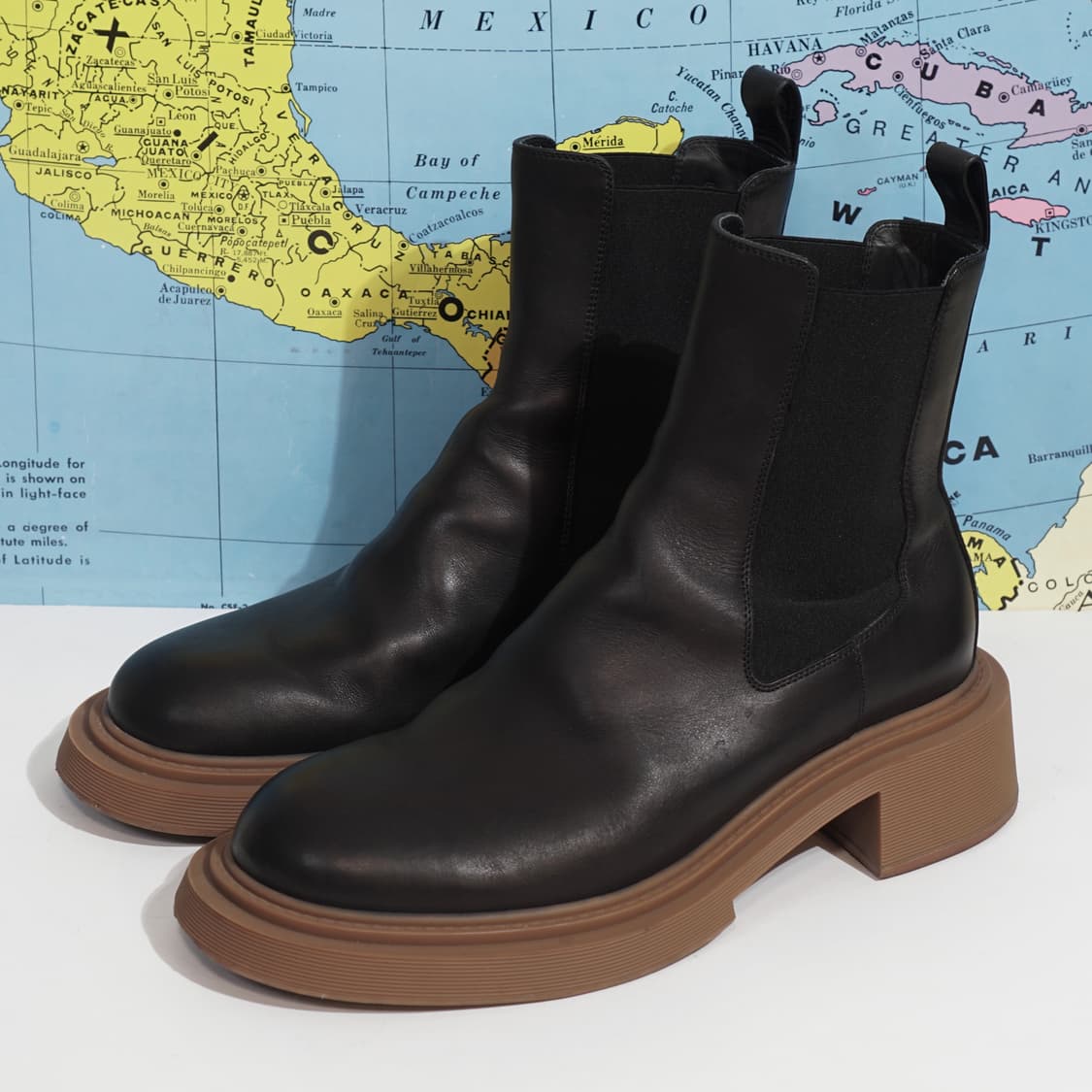 로에베 레더 첼시부츠 상품이미지3