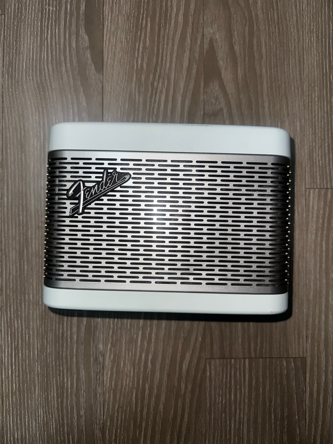 펜더(Fender) 뉴포트(Newport) 블루투스 스피커 상품이미지1