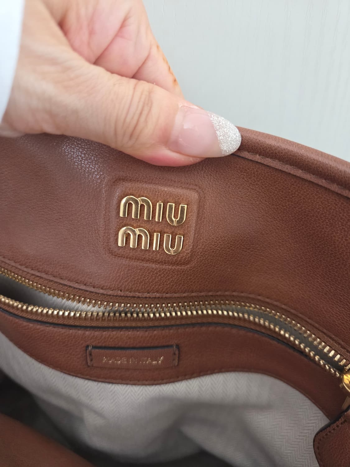 미우미우 브라운 가죽 토트백 상품이미지6