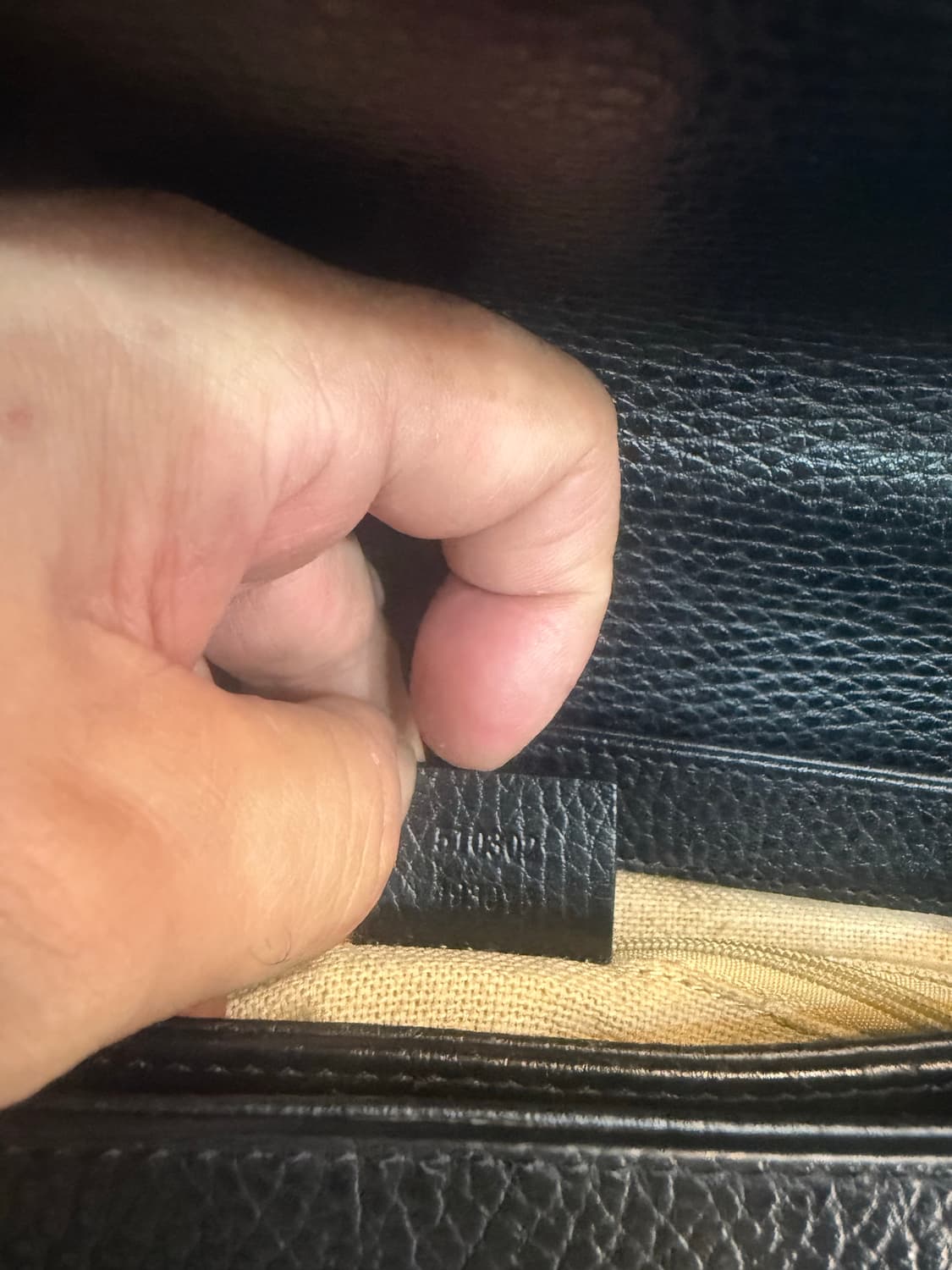 정품 구찌 인터로킹 체인 크로스백 팝니다 상품이미지9