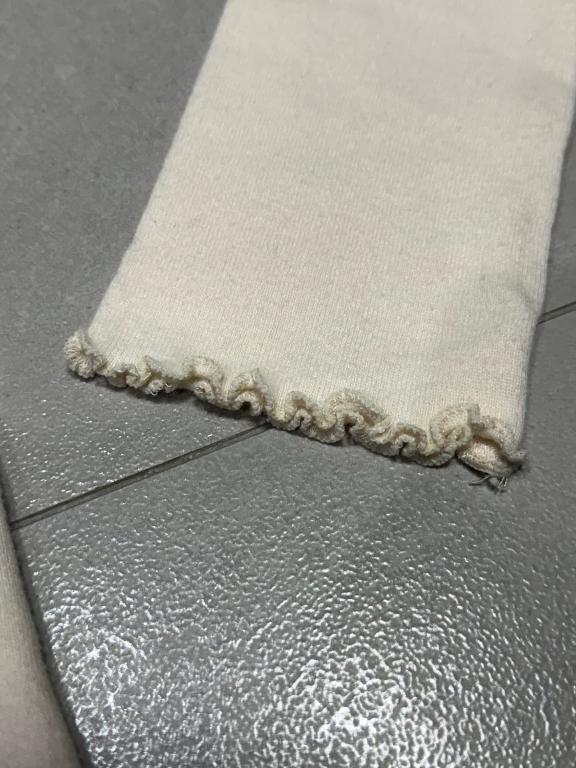 히스테릭 글래머 아카이브 프릴 디테일 ysl 오마주 로고 니트 상품이미지2