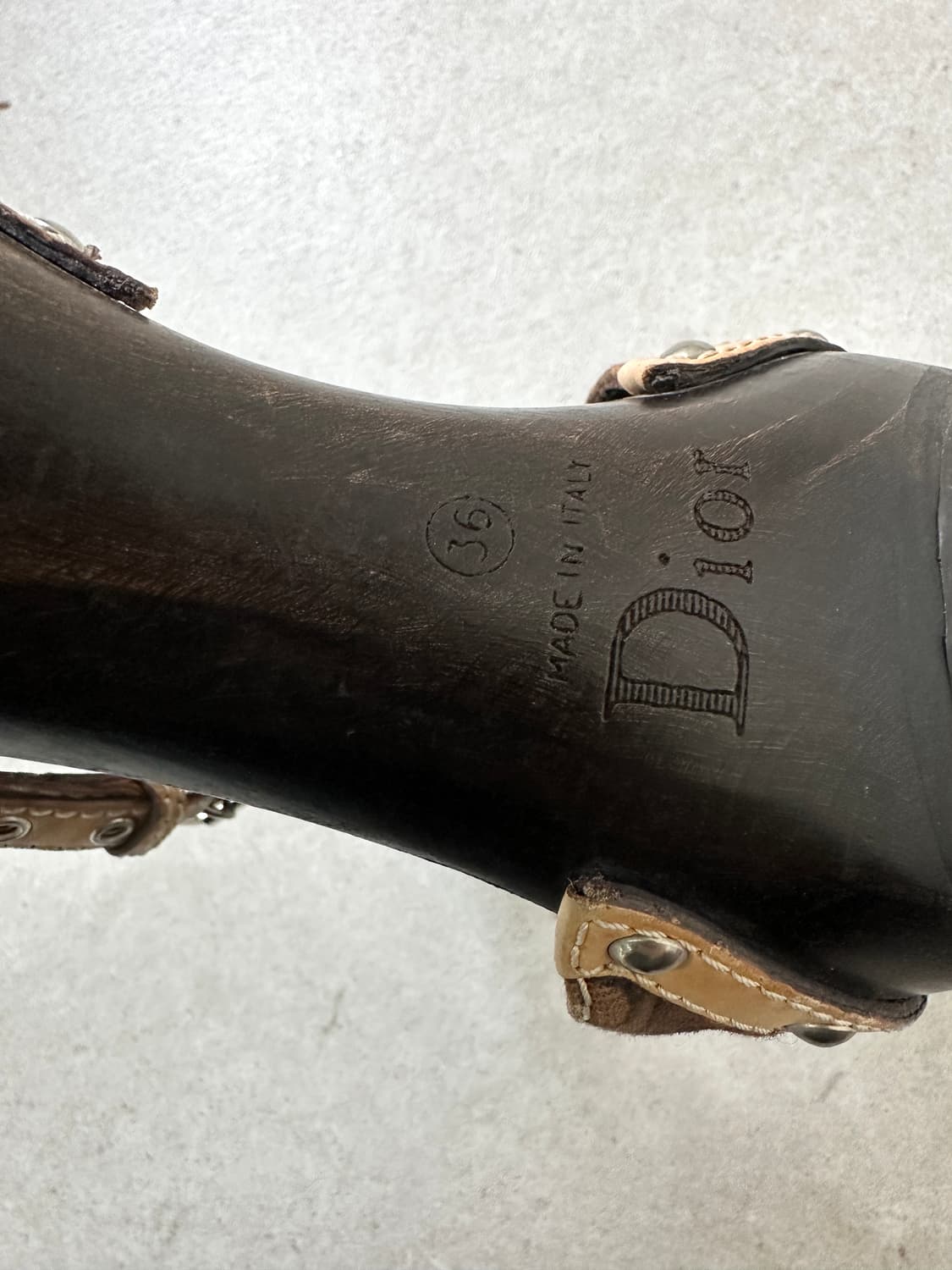 디올 레이디 디올 아카이브 하트참 체인 힐 상품이미지7