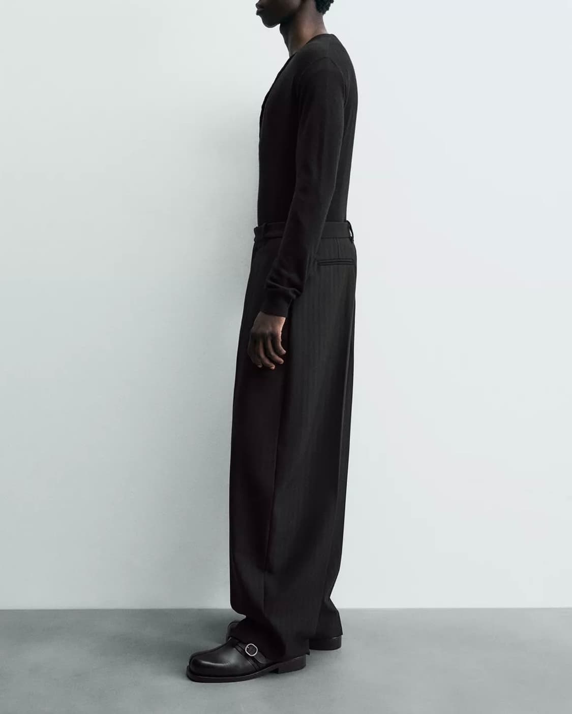 (매물x.새상품) 자라 스튜디오 울 커브드 핏 트라우저 상품이미지6