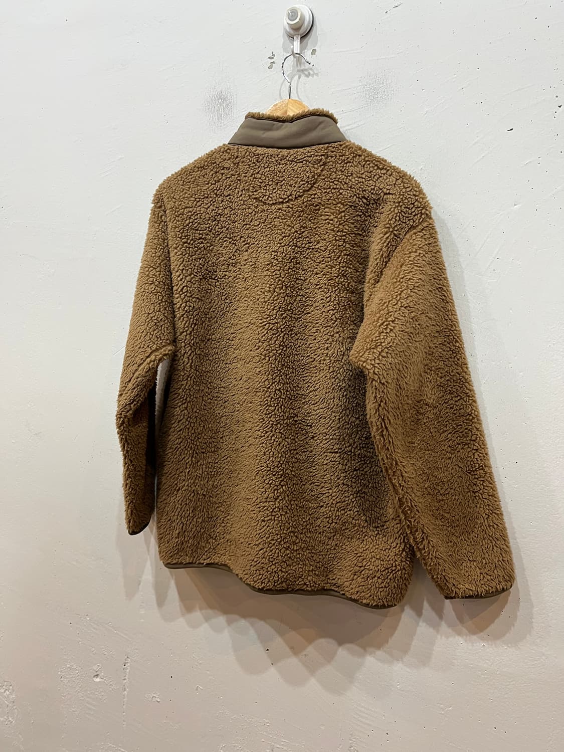 유니클로 화이트마운티니어링 풀오버 플리스 M 상품이미지4