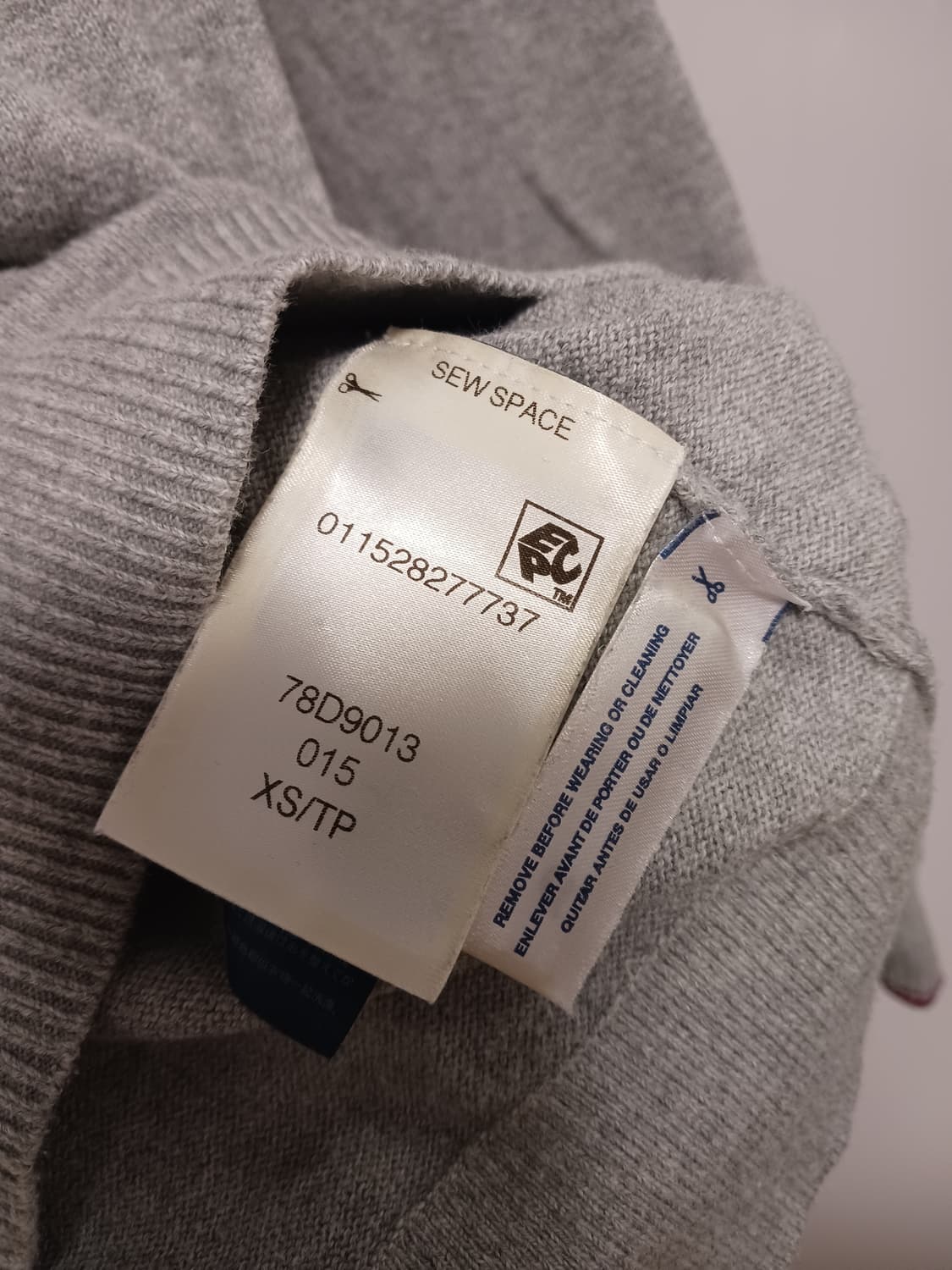 타미힐피거 그레이 라운드넥 니트 상품이미지4