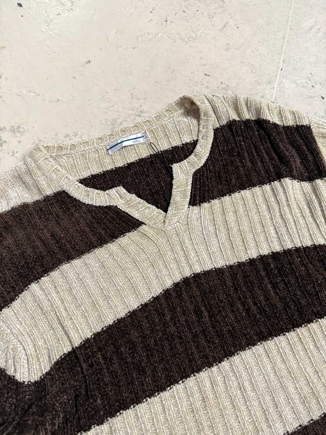 brown stripe pattern knit sleeve 상품이미지7