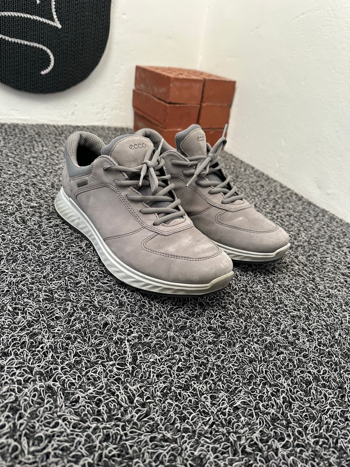 에코 남성 스니커즈 265mm 회색 상품이미지6