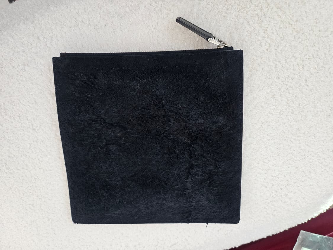 정품(남여)지방시 로고 스웨이드 파우치 클러치 상품이미지2