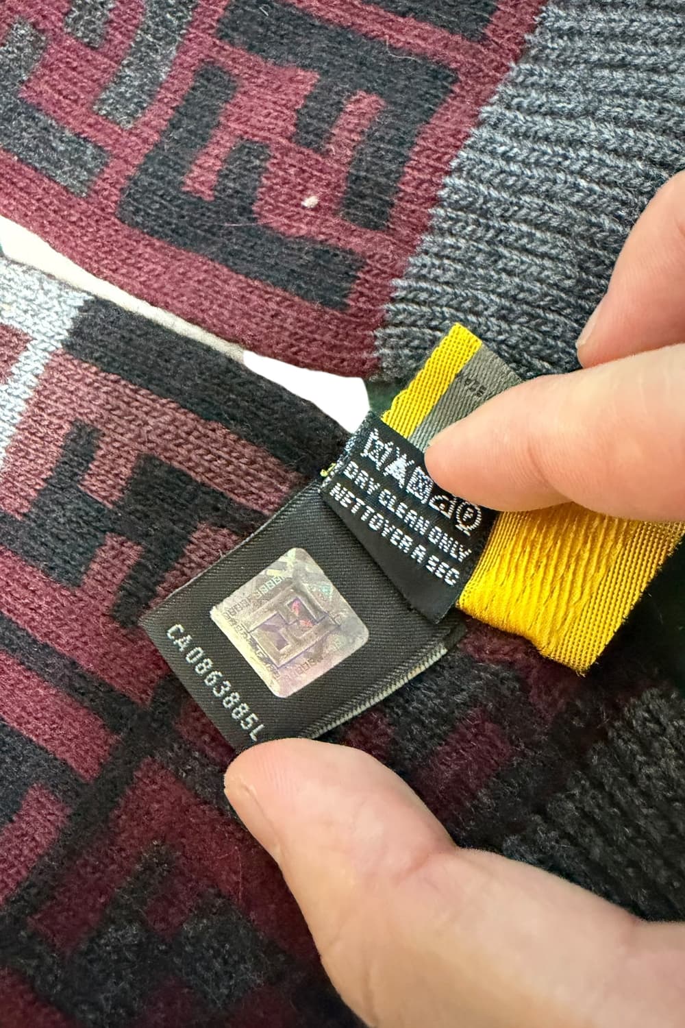 펜디 주카 패턴 울 머플러 상품이미지6