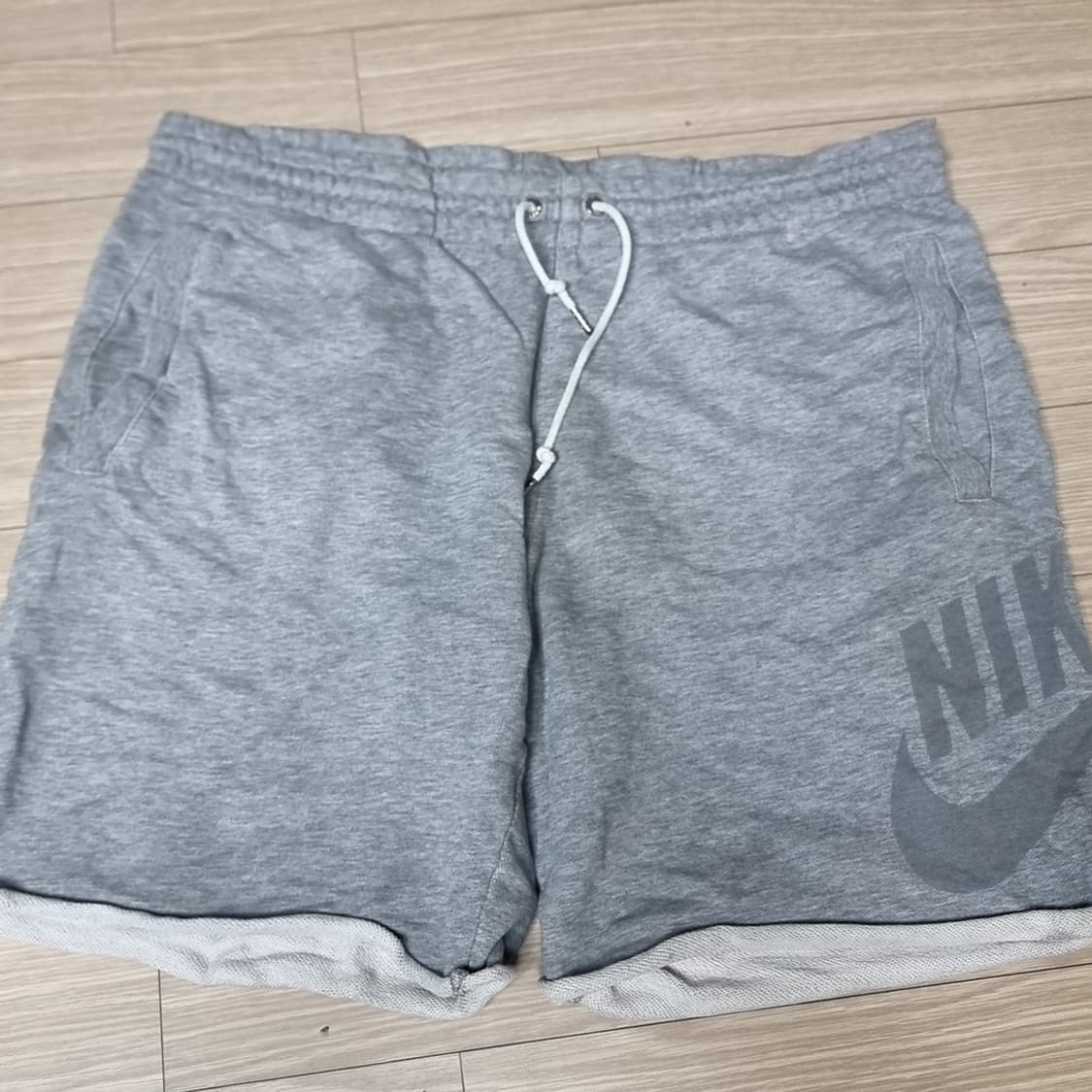 나이키 스우시 회색 반바지(실측) 상품이미지1