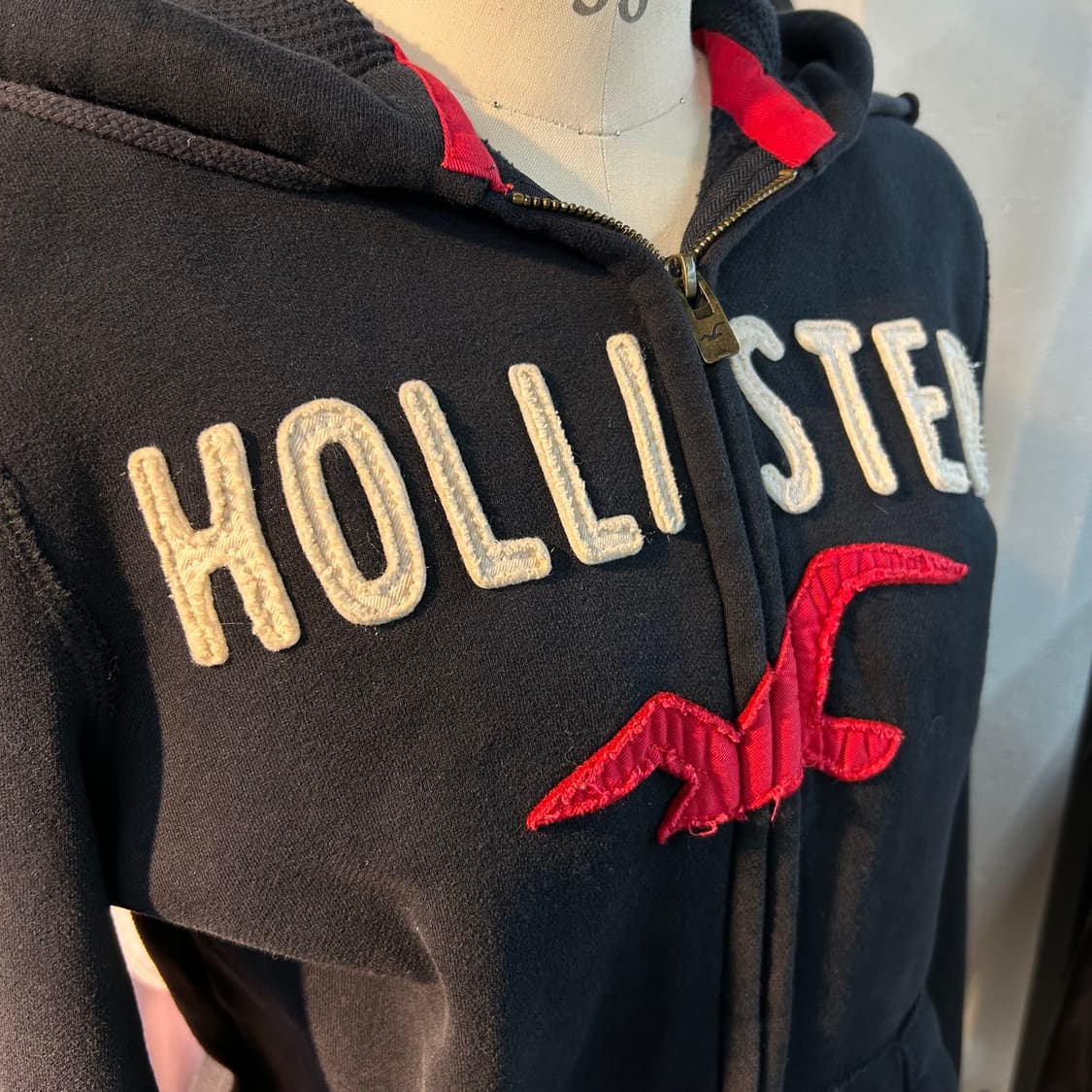 Hollister Black Zip-Up Hoodie 상품이미지3