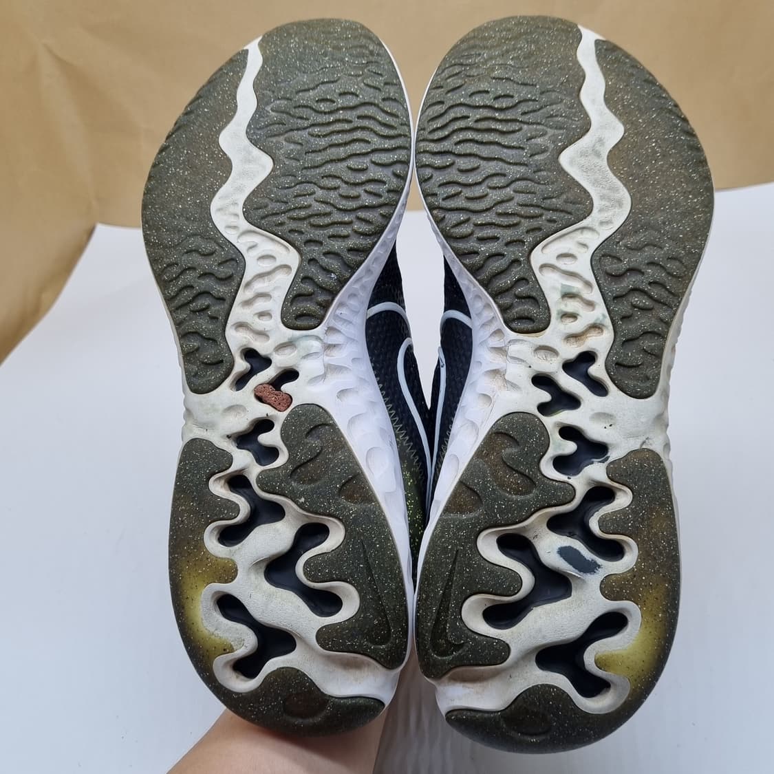 나이키 리뉴 런 남성운동화275. 상품이미지3