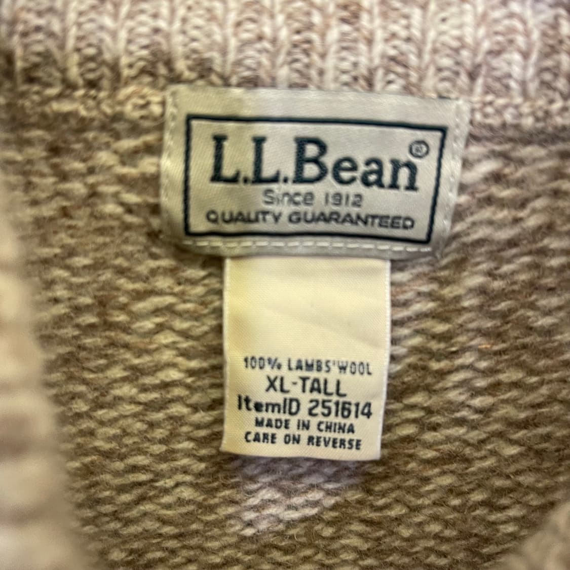 엘엘빈 집업 니트 상품이미지2