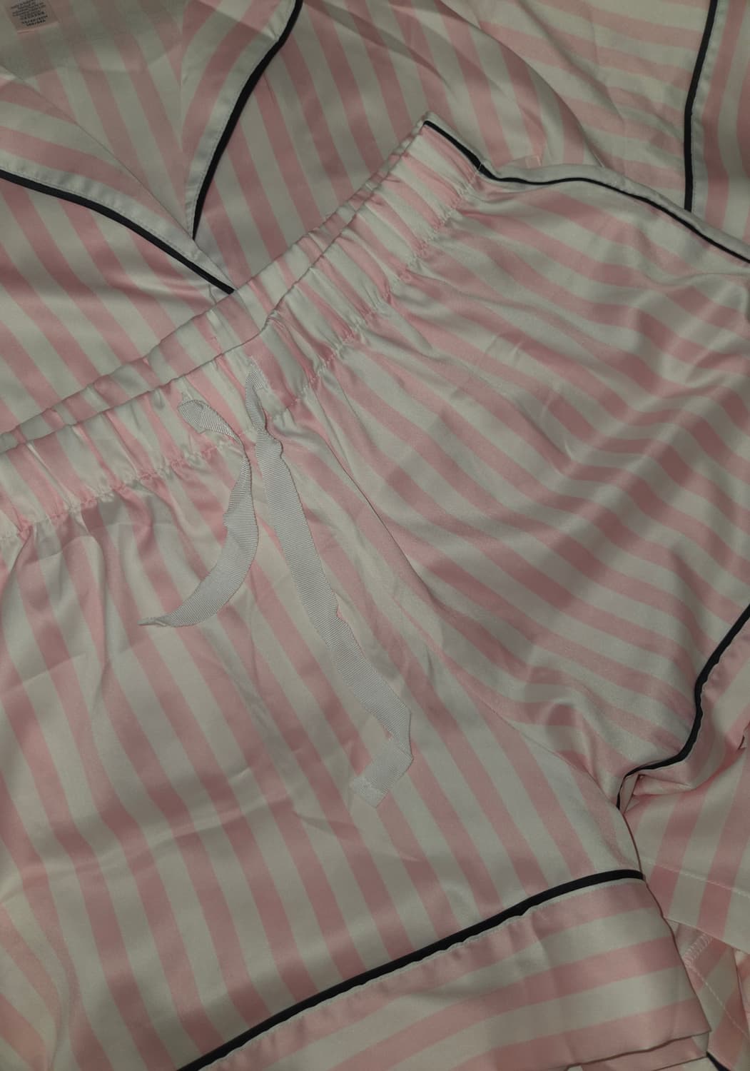 Victoria's Secret Satin Short Pajama Set 상품이미지5