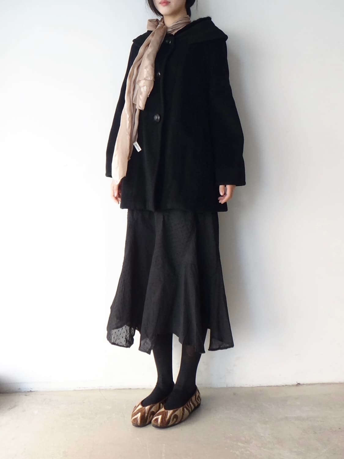 Round detail fur half coat / black 상품이미지6
