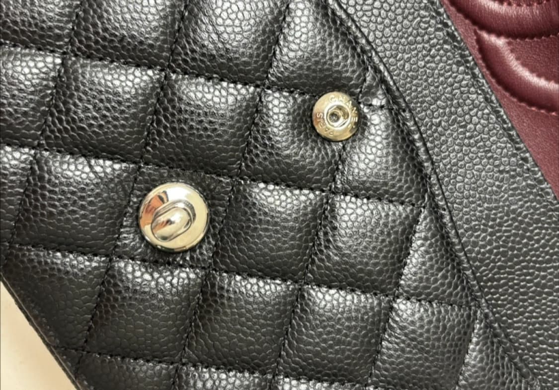 (정품)샤넬 클래식 캐비어 미듐 은장 가방 상품이미지7