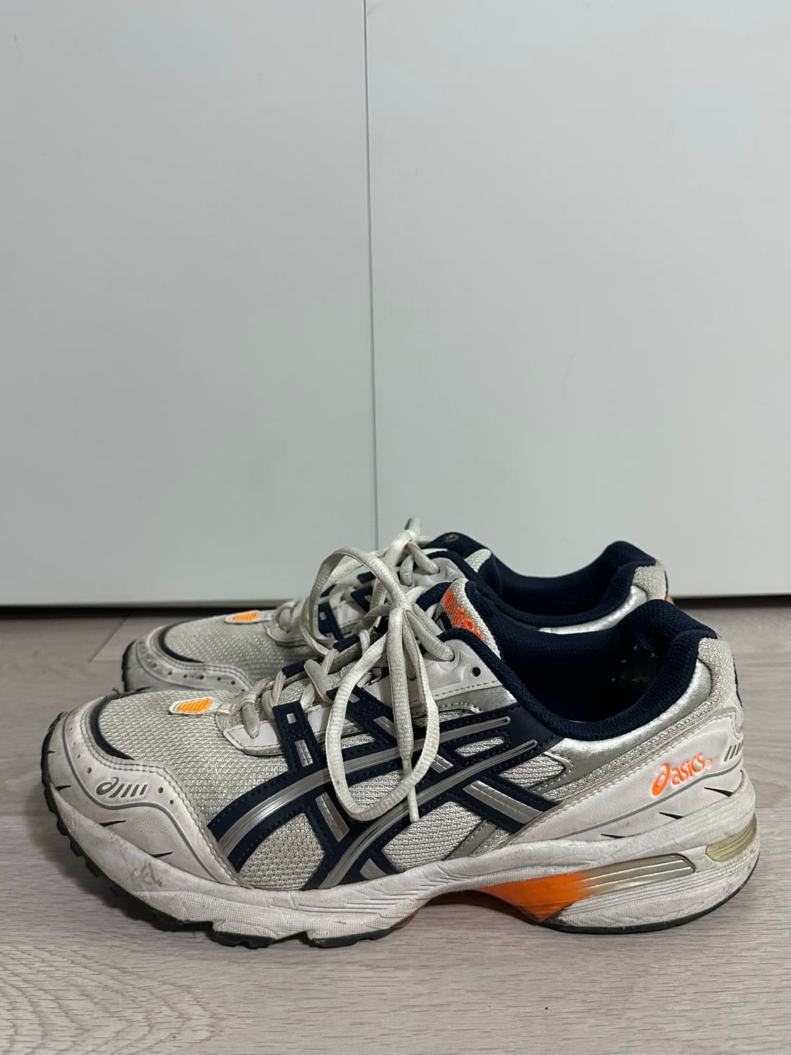 아식스 Asics 젤 1090 화이트 미드나잇 270 상품이미지4