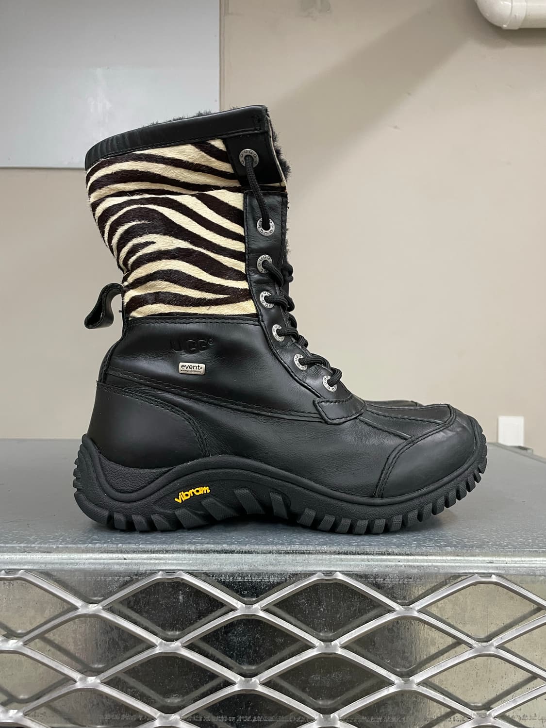 어그 아디론닥 II 블랙 부츠 235 (gr-4401) 상품이미지4