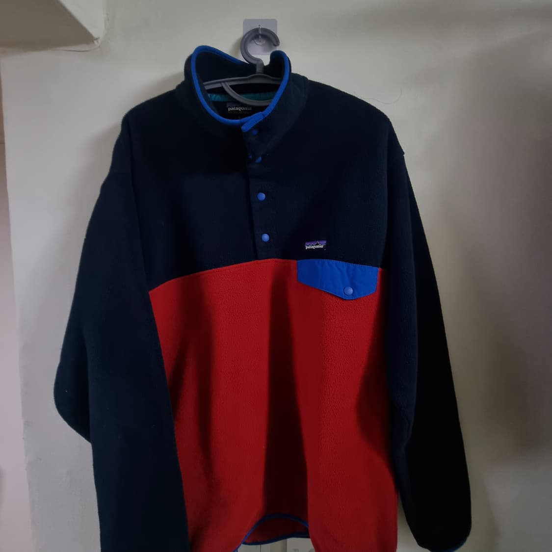 파타고니아 신칠라 네이비레드L 상품이미지3