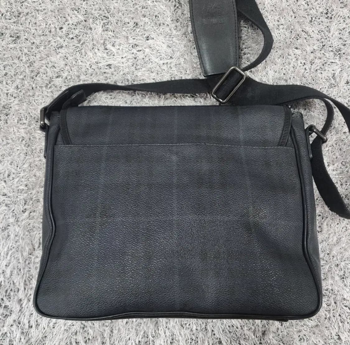 버버리 체크 PVC 크로스백 상품이미지4