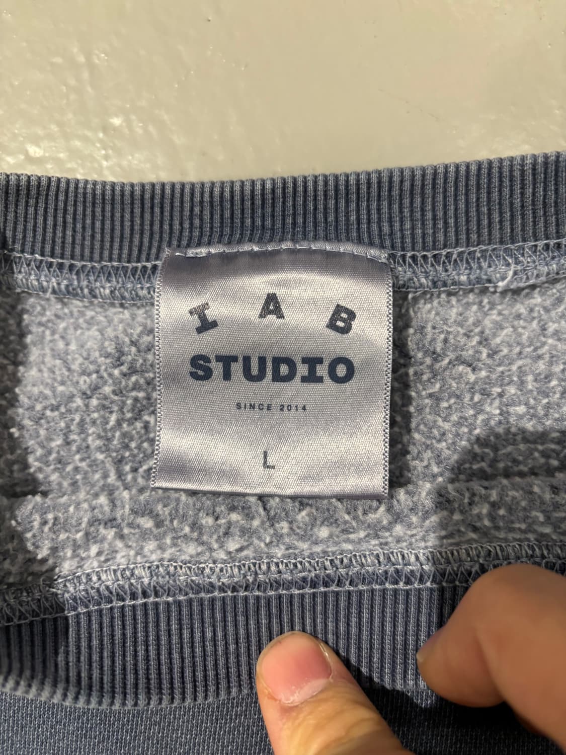 아이앱 스튜디오 맨투맨 상품이미지9