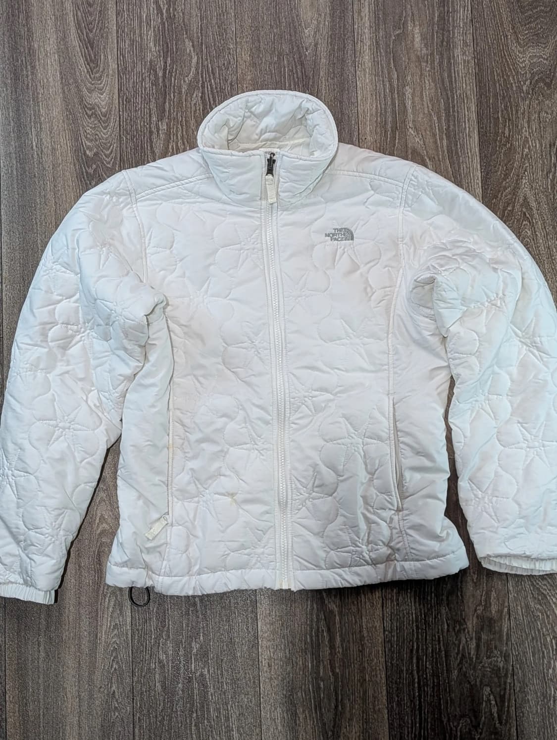 노스페이스 경량 패딩 자켓 화이트 상품이미지3