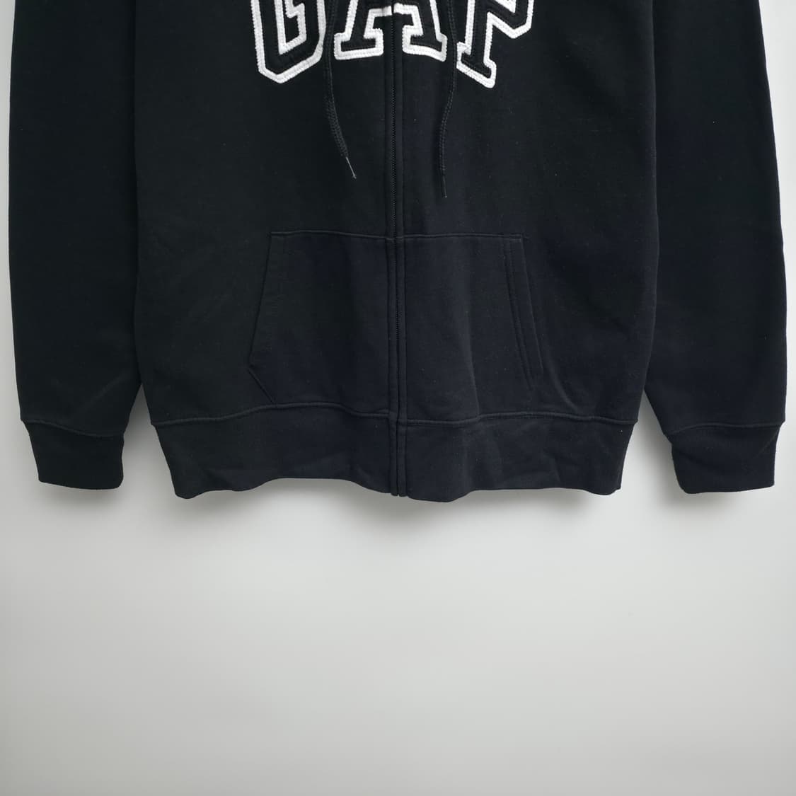 [L] GAP 갭 블랙 후드 집업 상품이미지3