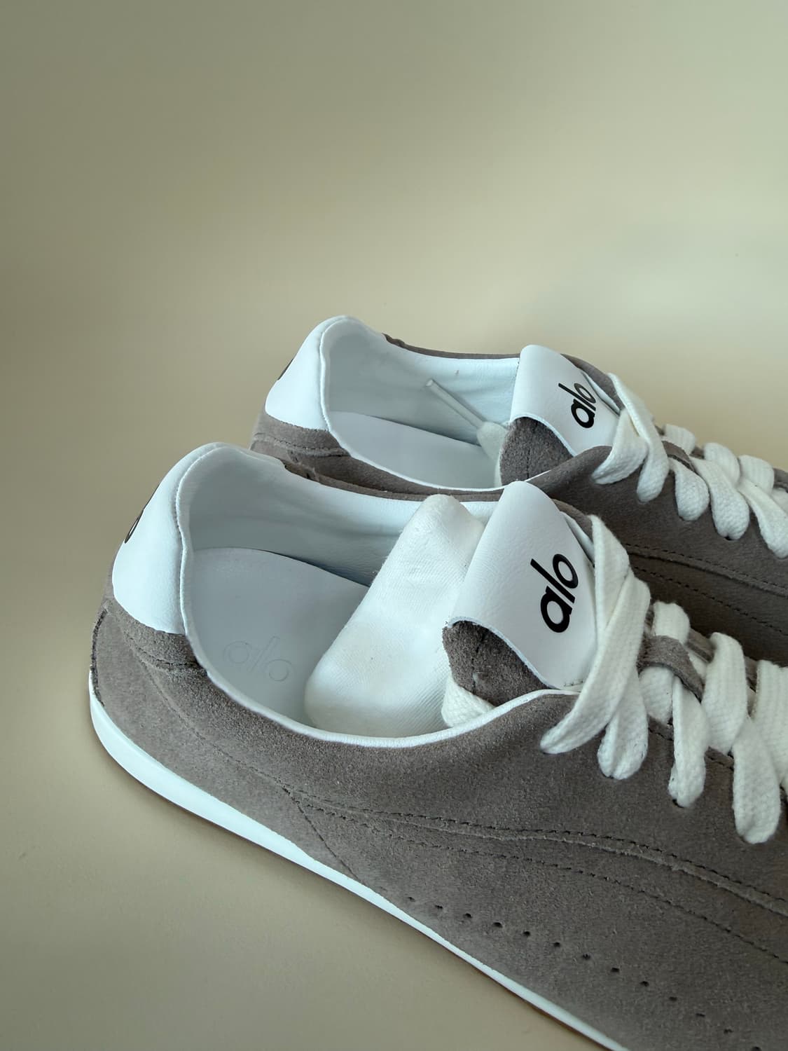 알로 요가 선셋 스니커즈 코코아 상품이미지4