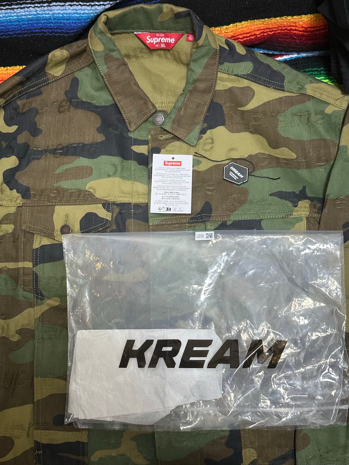 슈프림 카모 자카드 자켓XL사이즈 판매합니다 상품이미지3