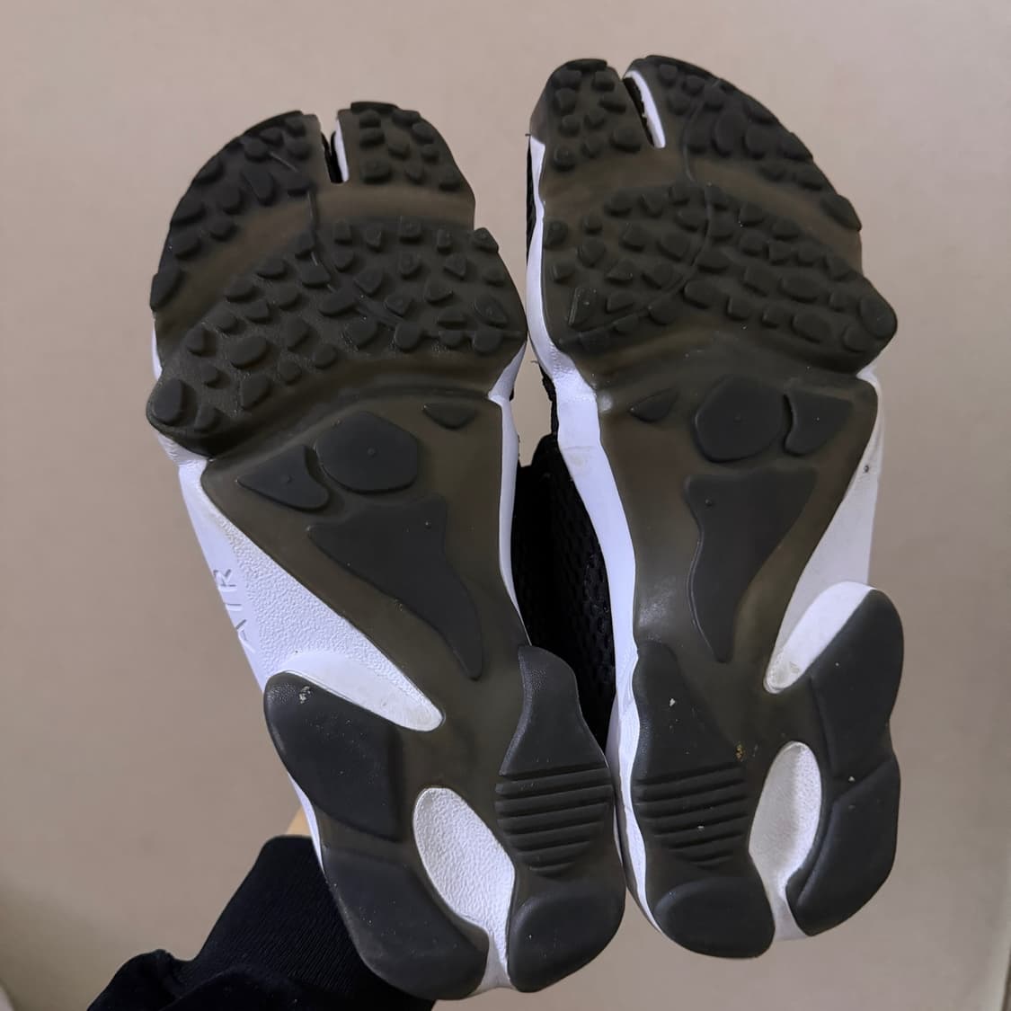 나이키 에어리프트 남성 스니커즈 270 상품이미지5